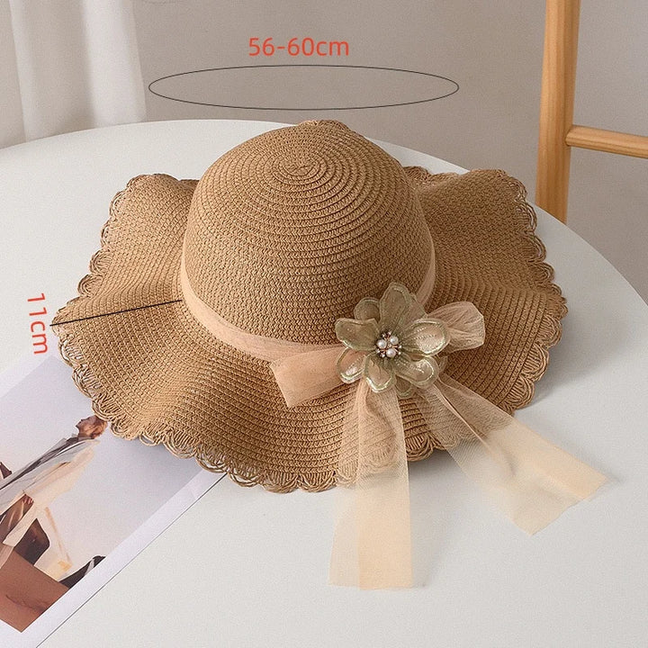 Women's Summer Straw Sun Hat, with Fresh Mesh Floral Decoration, Large Brim, Foldable and Portable Sun Protection Hat, Suitable for Daily Wear on Vacation, Holiday Gift