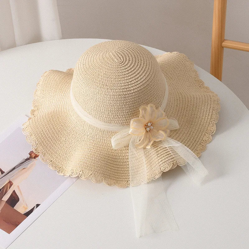 Women's Summer Straw Sun Hat, with Fresh Mesh Floral Decoration, Large Brim, Foldable and Portable Sun Protection Hat, Suitable for Daily Wear on Vacation, Holiday Gift