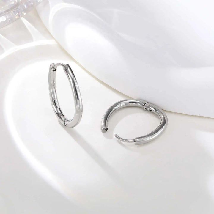Minimalist Stainless Steel Hoop Earrings For Women, Geometric Oval Heart Gold Plated Huggies Earrings, Chic Jewelry Gift