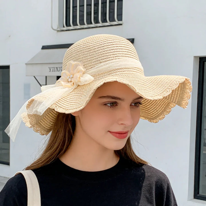 Women's Summer Straw Sun Hat, with Fresh Mesh Floral Decoration, Large Brim, Foldable and Portable Sun Protection Hat, Suitable for Daily Wear on Vacation, Holiday Gift
