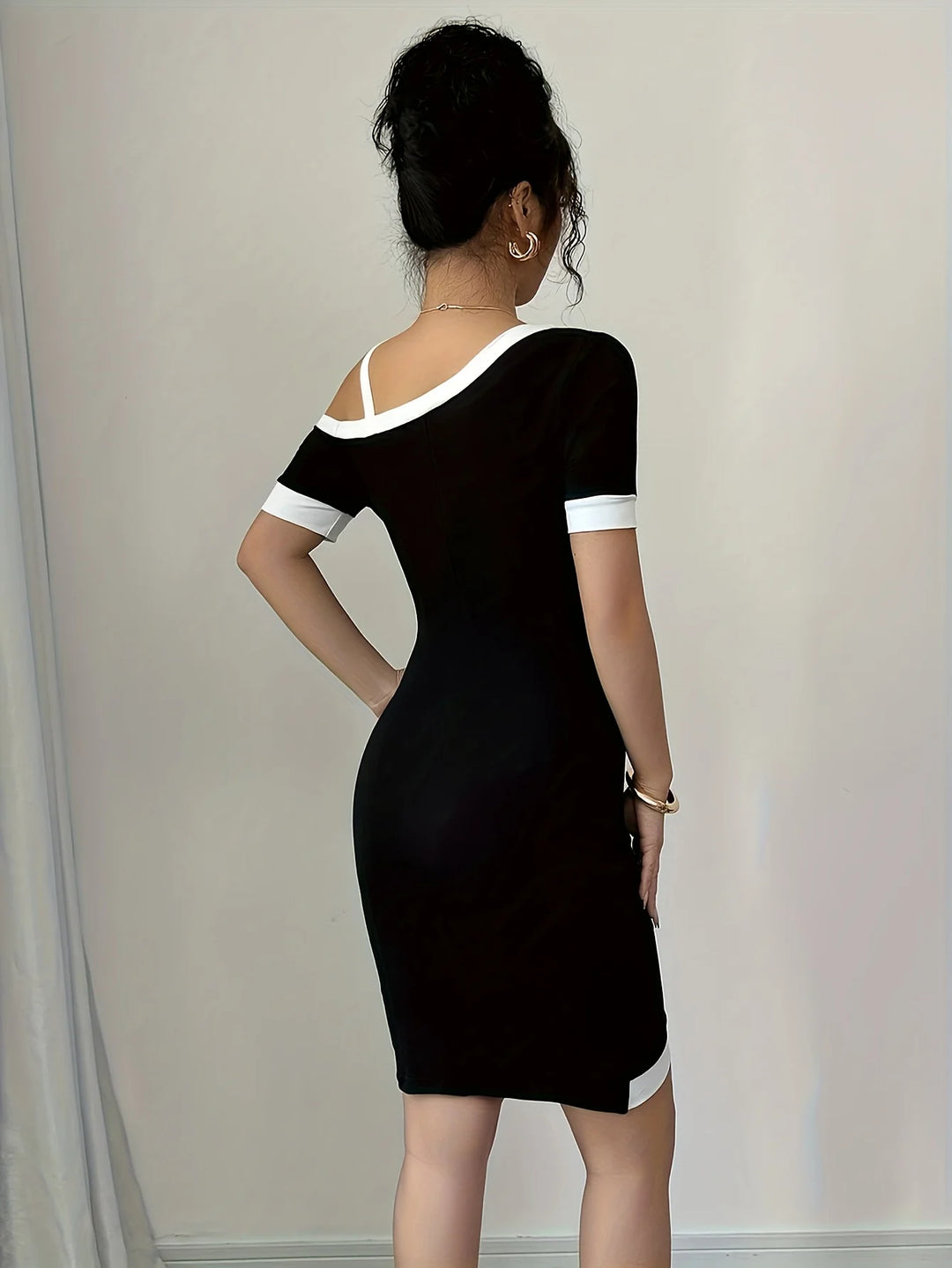 Fashionable Shoulder-Bared Bodycon Dress for Women Stylish Mini Dress Elegant Women's Clothing